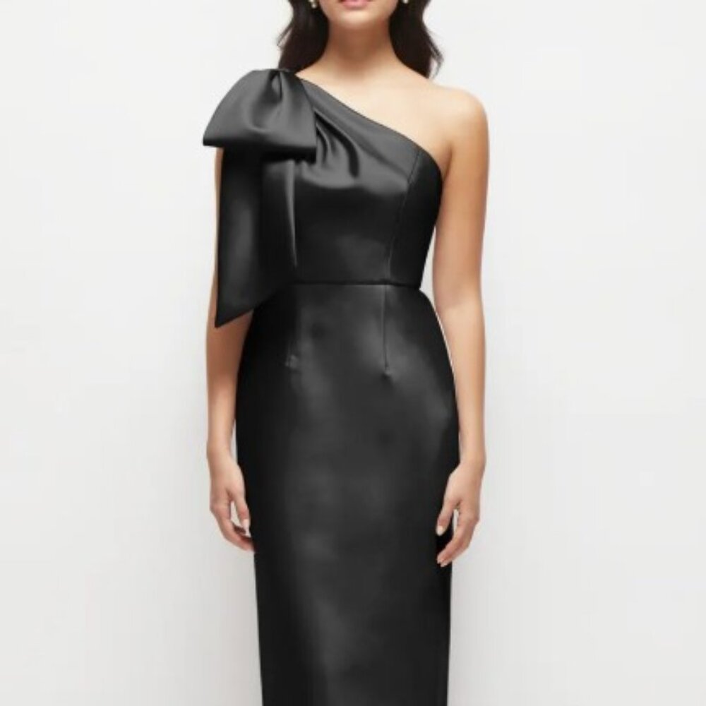 Alfred Sung Bow Detail One-Shoulder Satin Twill Column Gown - Size 8